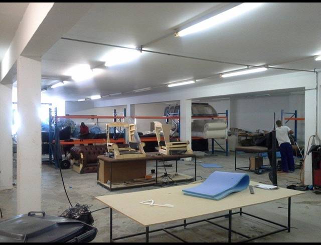 1,337M² FACTORY TO LET IN WESTLAKE